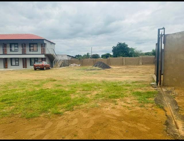 10 BEDROOM APARTMENT FOR SALE IN MAJAKANENG